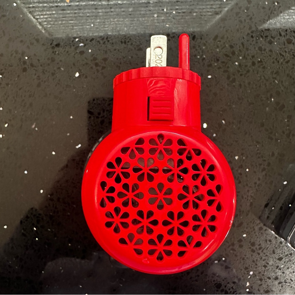 Disney Minnie Mouse Scentsy Wall Fan Diffuser - Mickey & Friends Collection - Picture 7 of 9